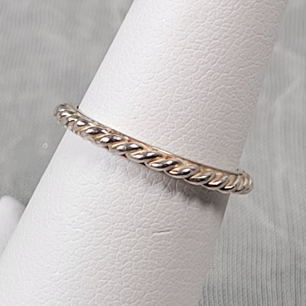 Silpada Sterling Silver Band Ring Twisted Rope Style Size 5.75